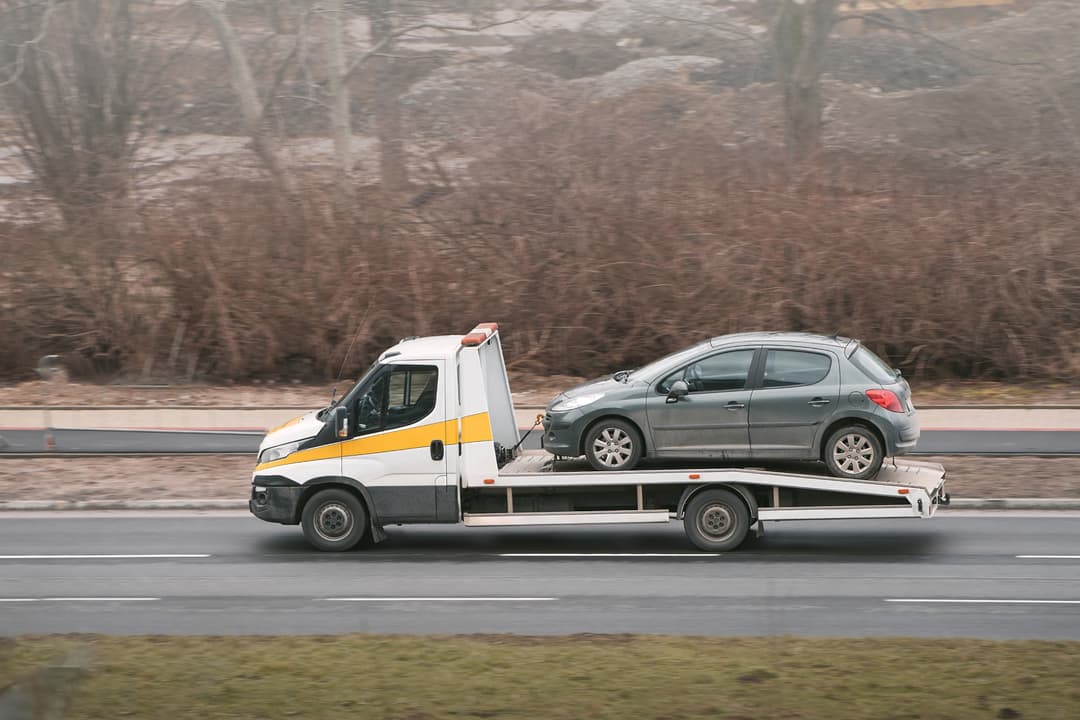 Slika otkupljenog automobila u transportu