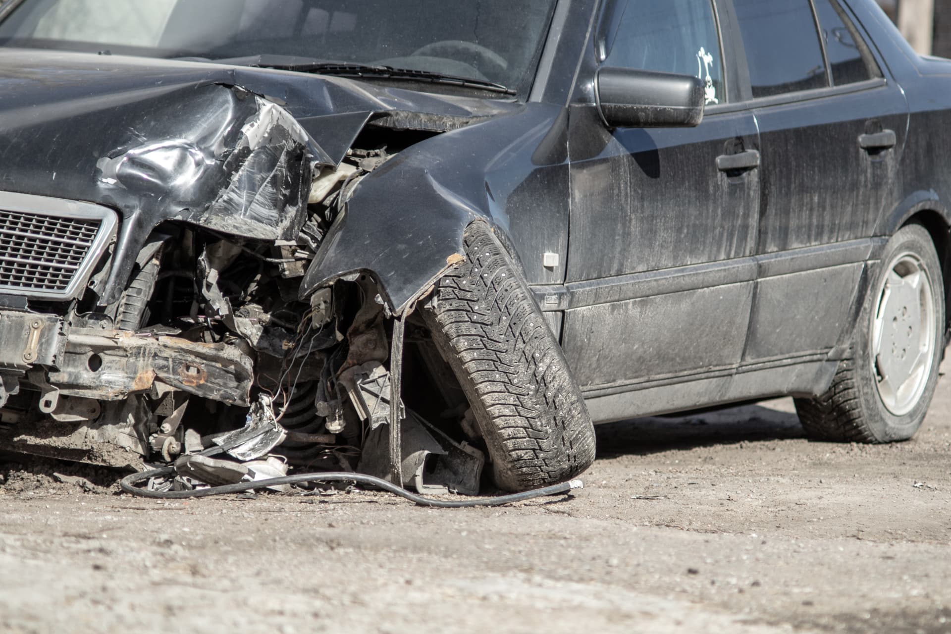 Oštećen automobil u sudaru