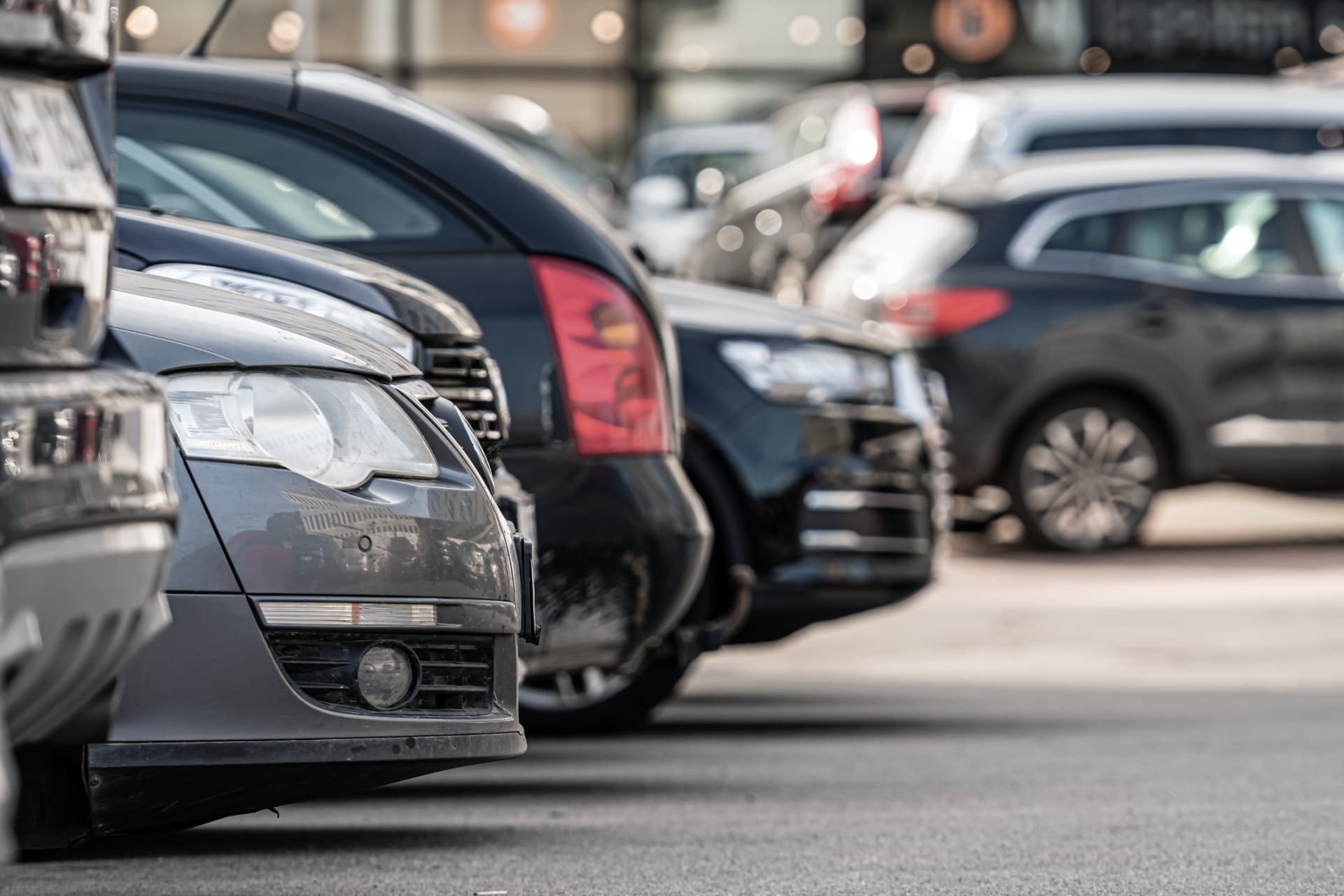 Parkirani automobili u Beogradu